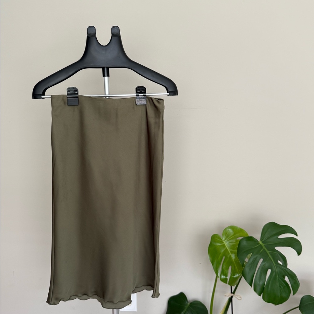 H&M Green Midi Pencil Skirt for Work